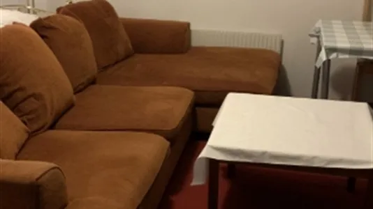 Rooms in Huddinge - photo 1