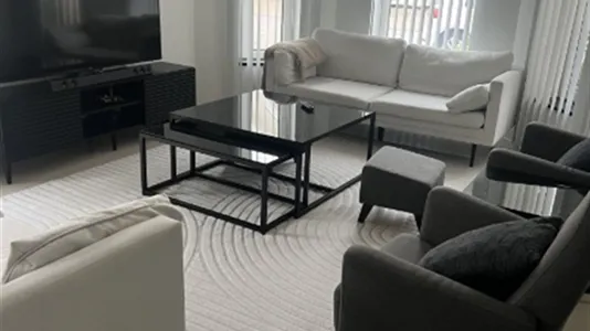 Houses in Södertälje - photo 3