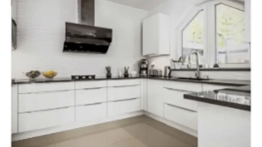 Houses in Södertälje - photo 7